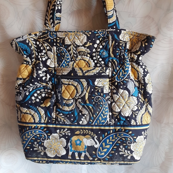 Vera Bradley Handbag - Picture 3 of 8